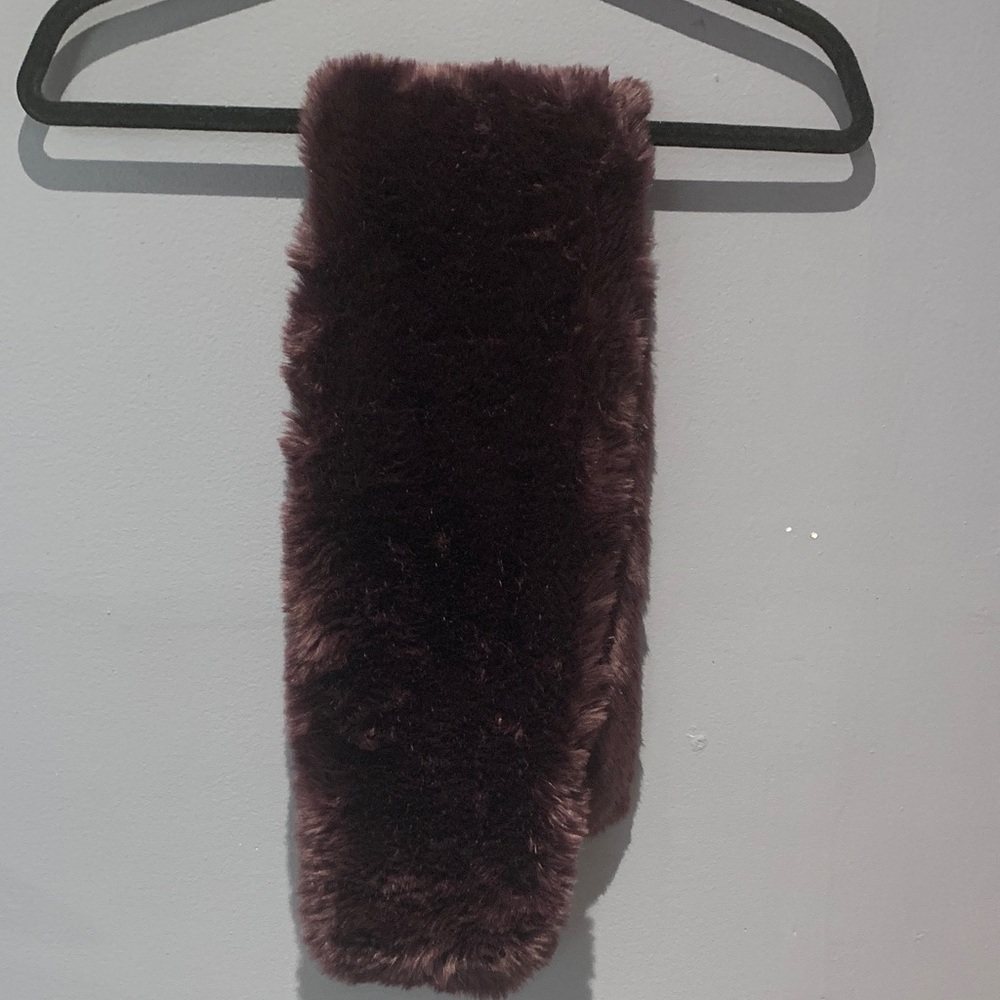 #056- Plush purple Faux Fur Scarf